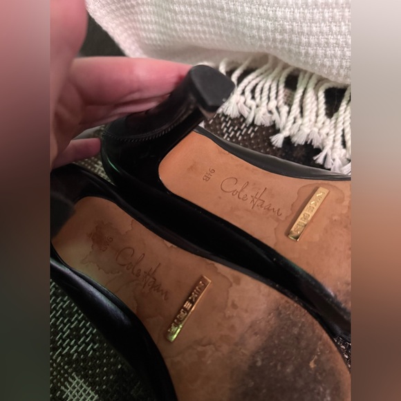Cole Haan Black Stiletto Heels with Bow Detail 9.5 B - Picture 6 of 7